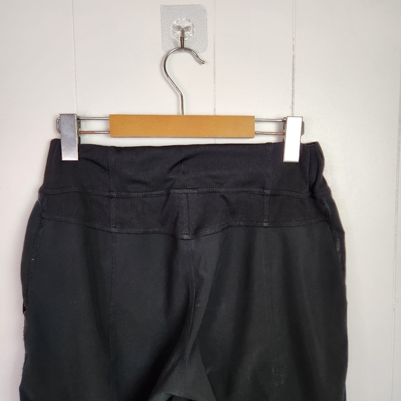 The North Face Mid Rise Crop Pants Capri Pull On Elastic Waist Black Hiking - Picture 3 of 10
